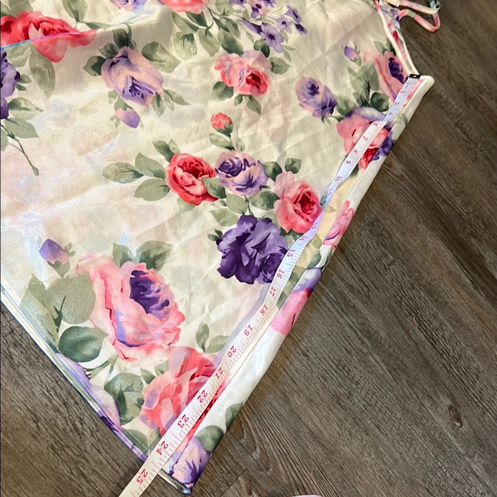 Morgan Tylore Intimates Floral slip gown with Pink and Purple Accents M - Picture 5 of 5